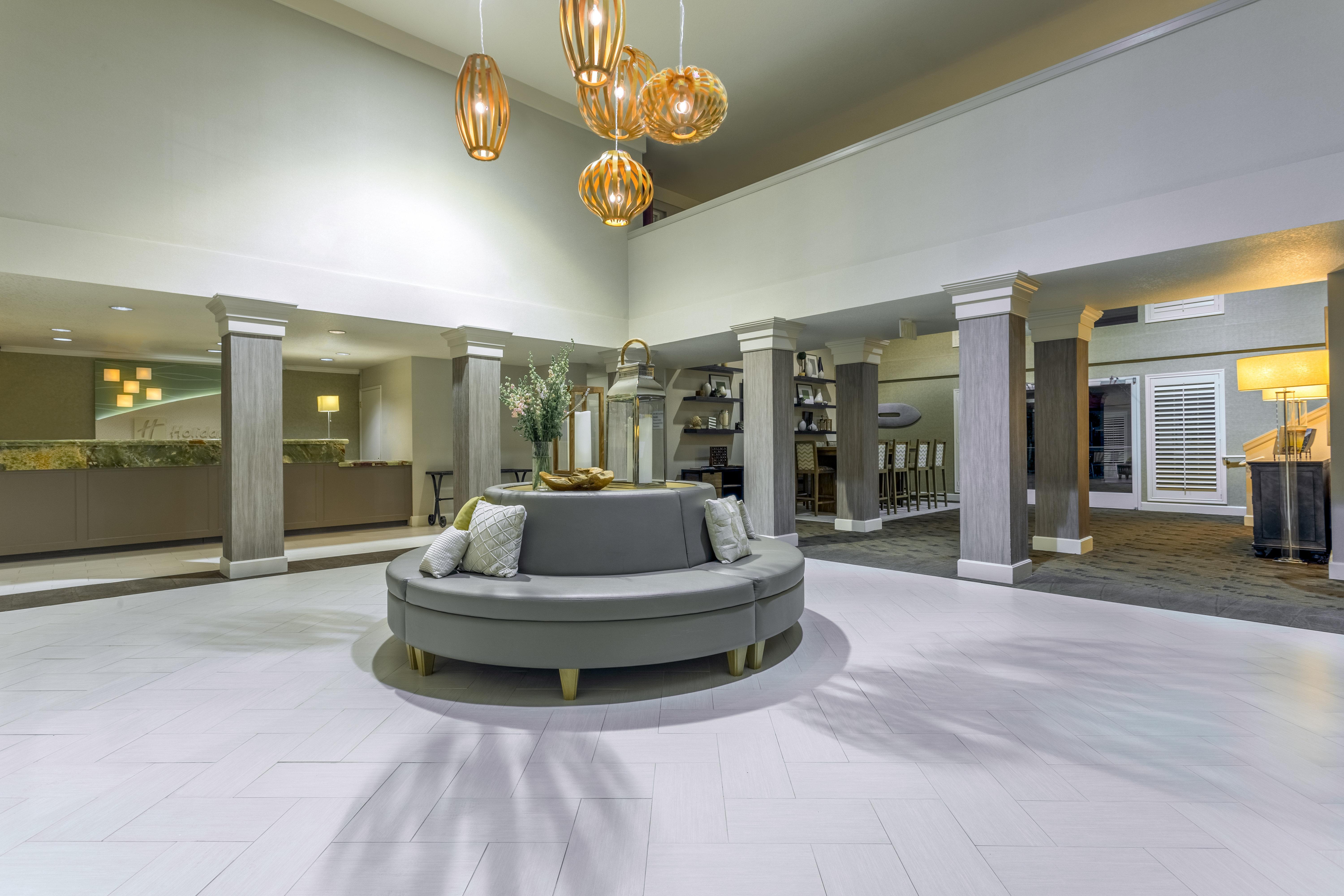 Holiday Inn Auburn By Ihg Buitenkant foto