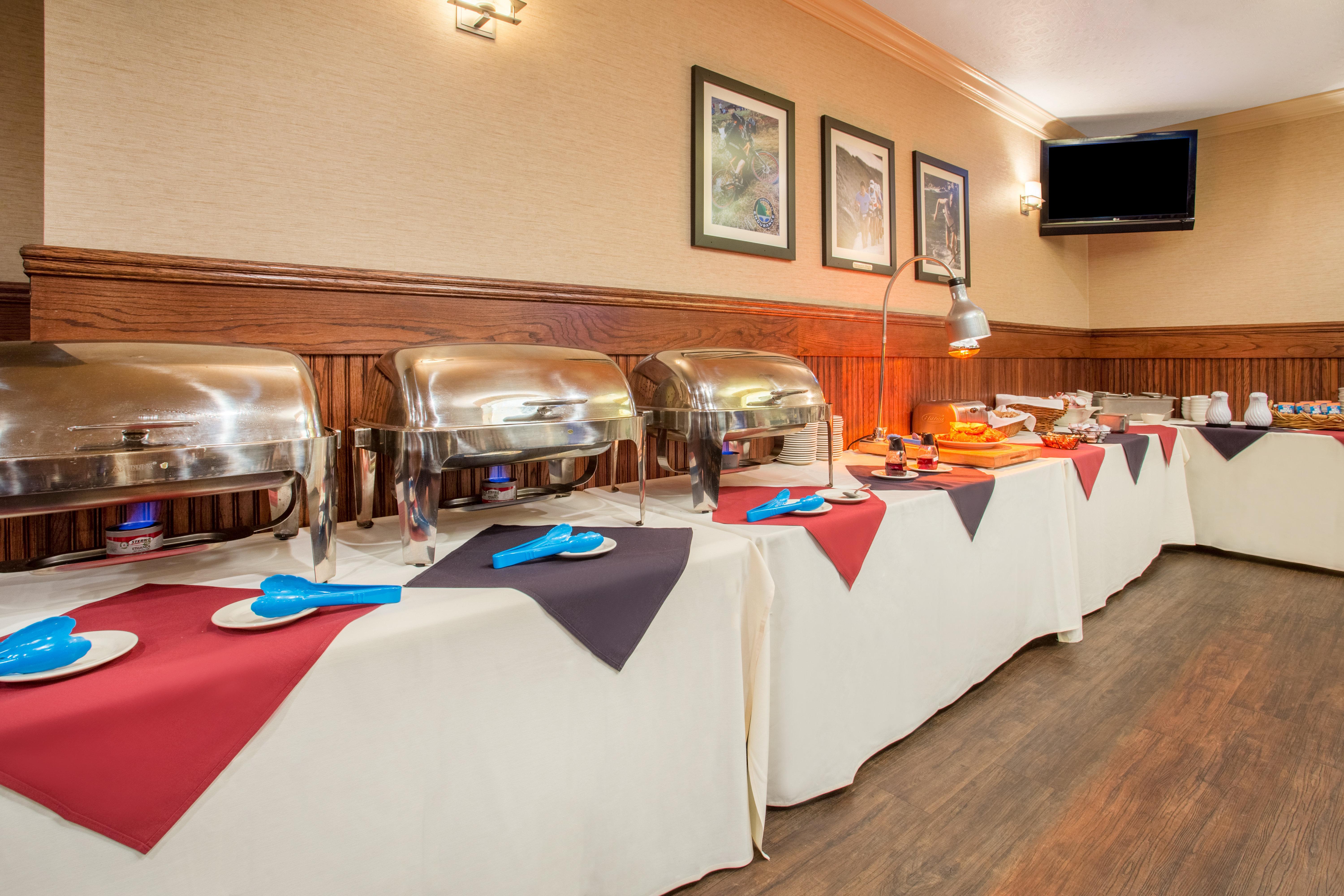 Holiday Inn Auburn By Ihg Buitenkant foto