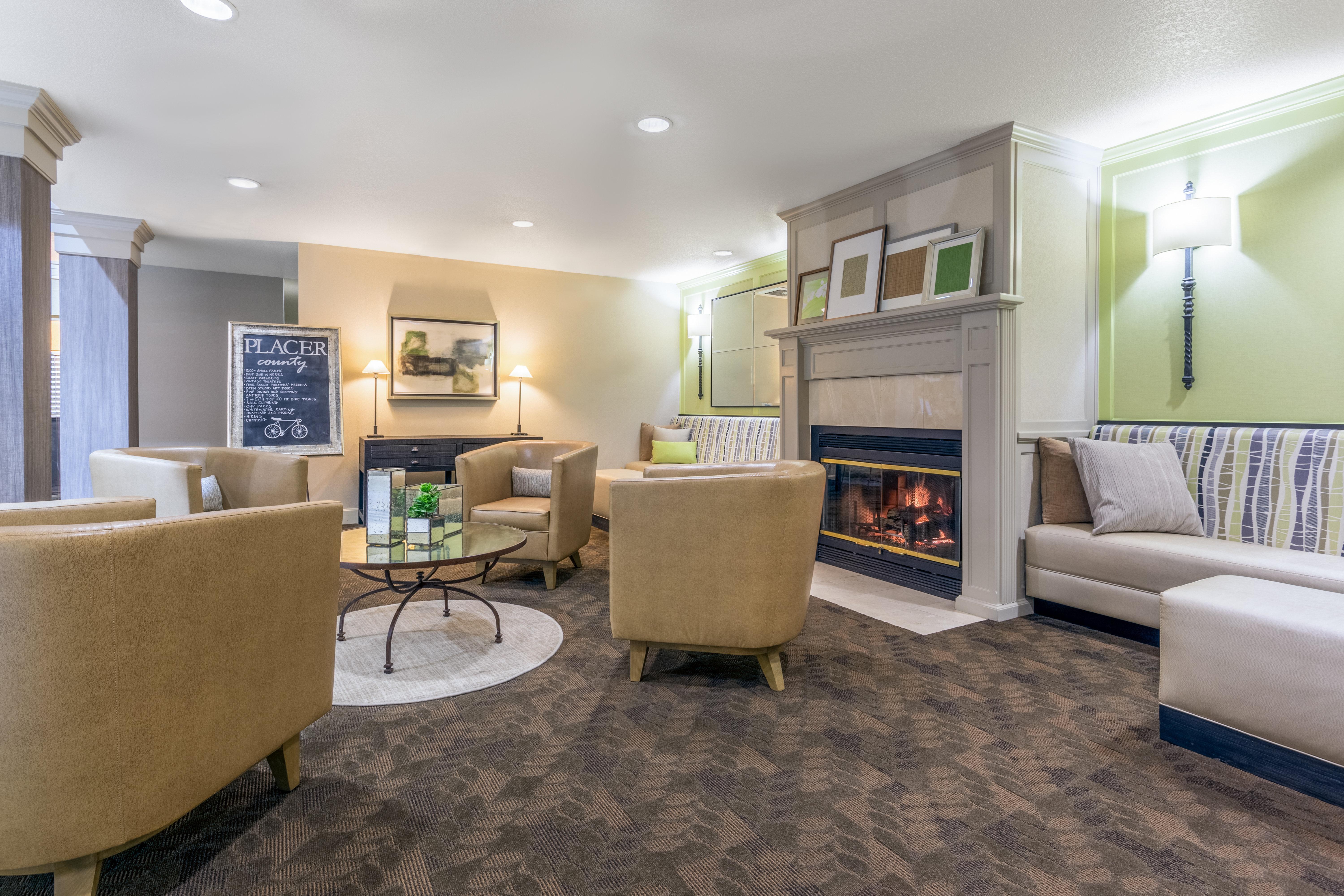 Holiday Inn Auburn By Ihg Buitenkant foto