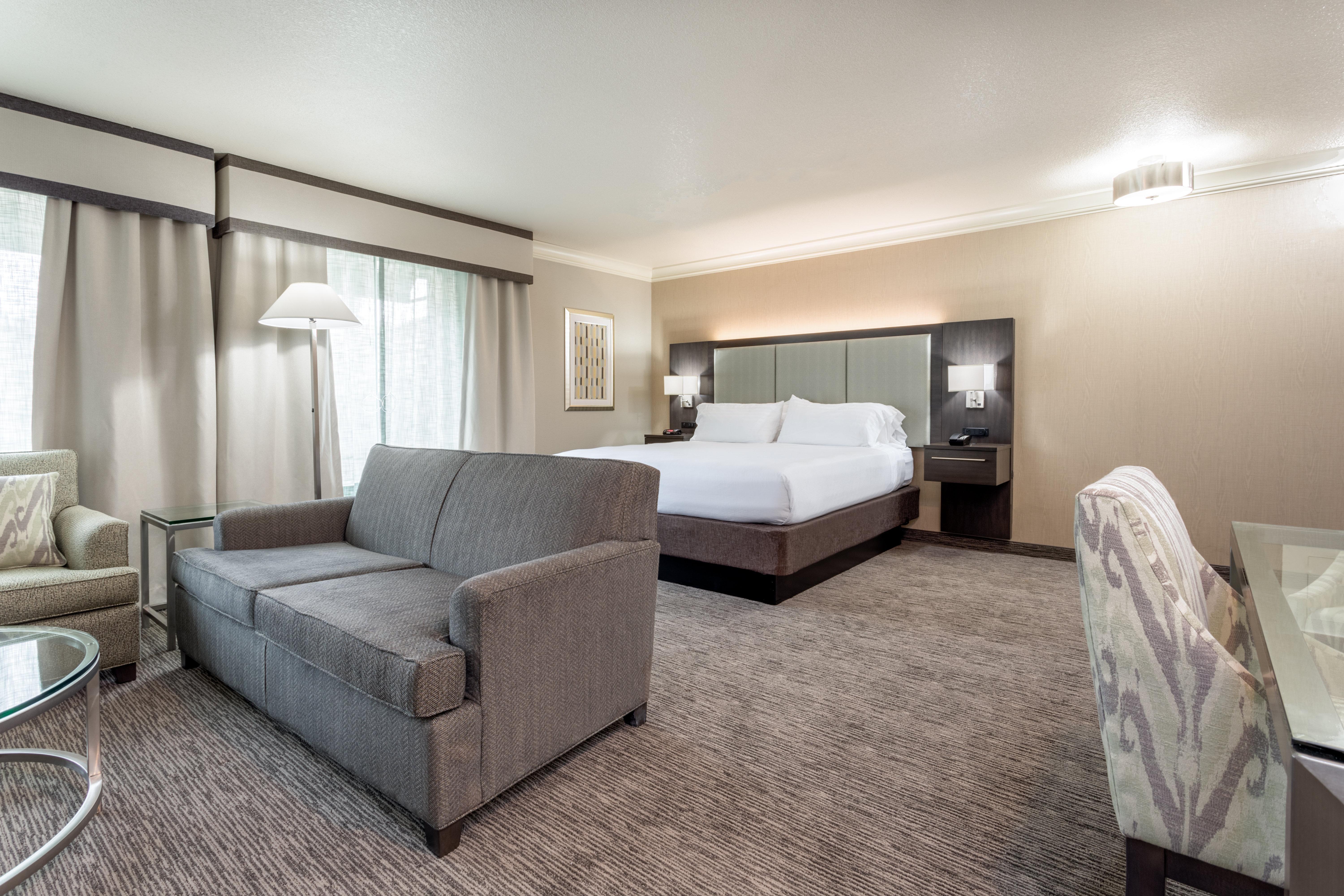 Holiday Inn Auburn By Ihg Buitenkant foto