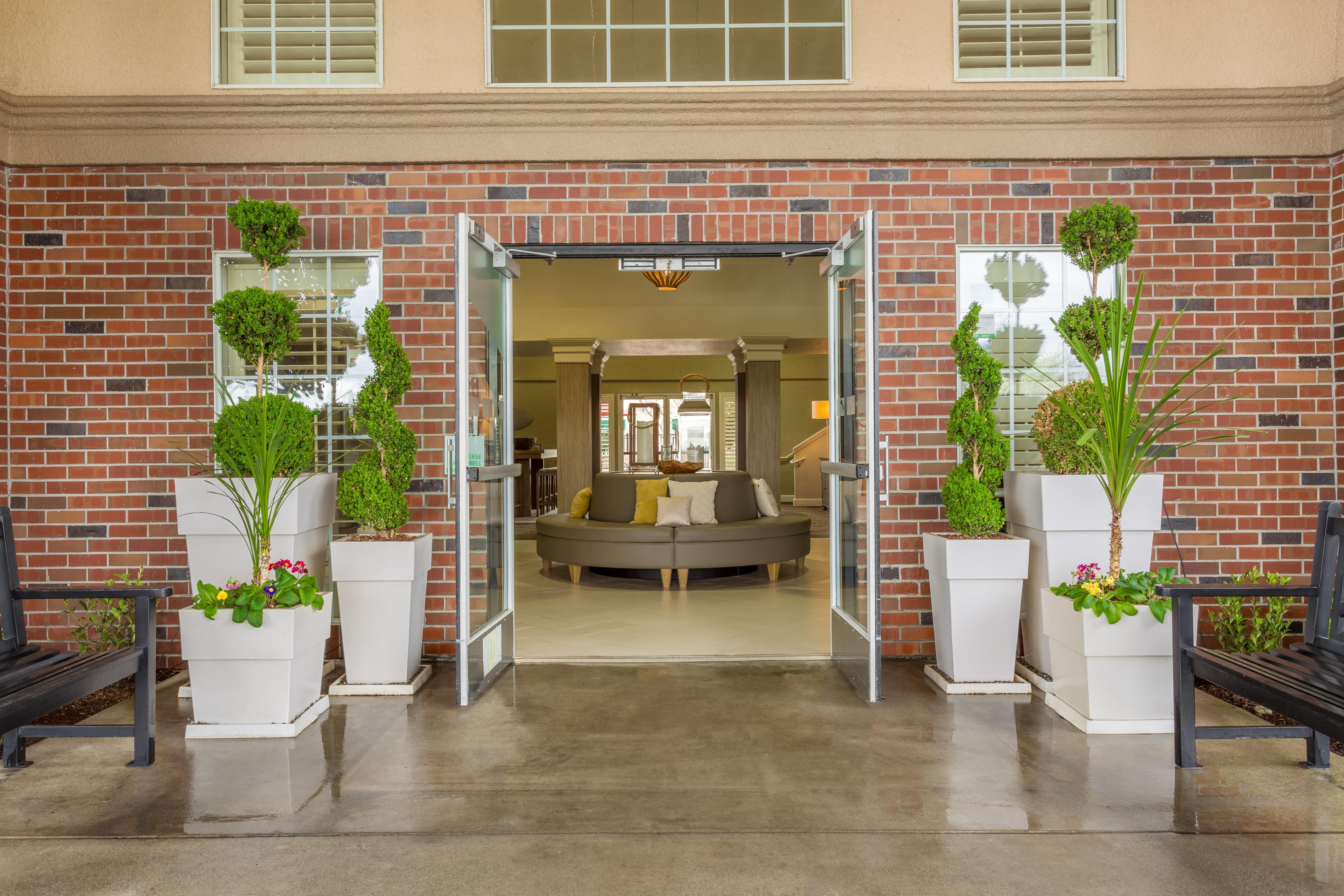 Holiday Inn Auburn By Ihg Buitenkant foto