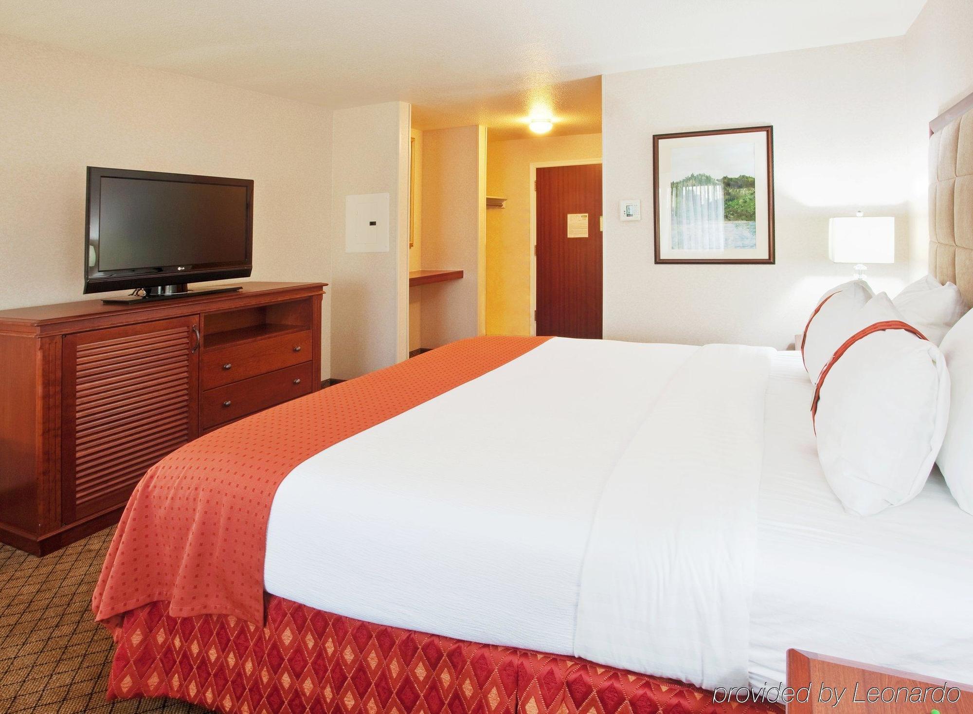 Holiday Inn Auburn By Ihg Buitenkant foto