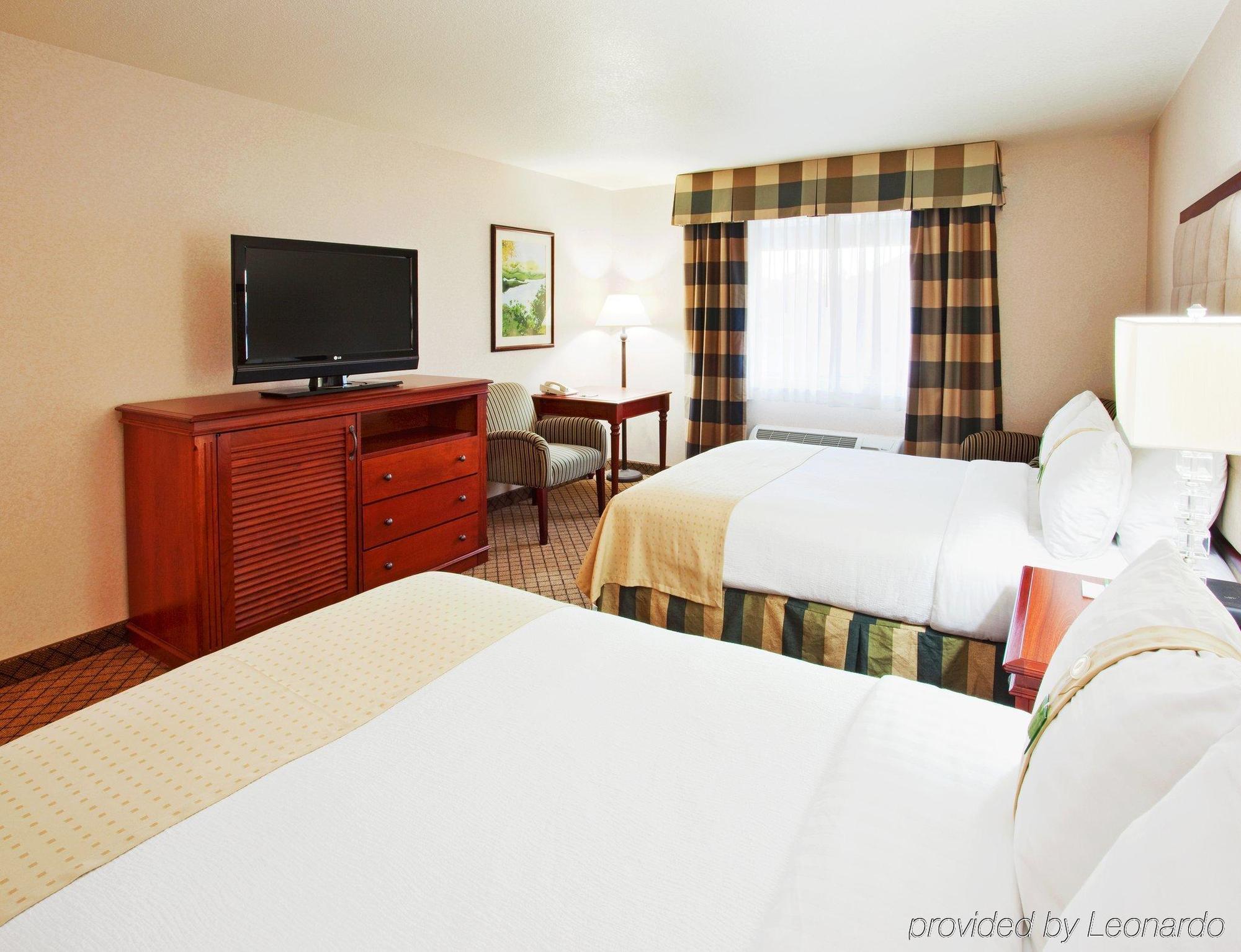 Holiday Inn Auburn By Ihg Buitenkant foto